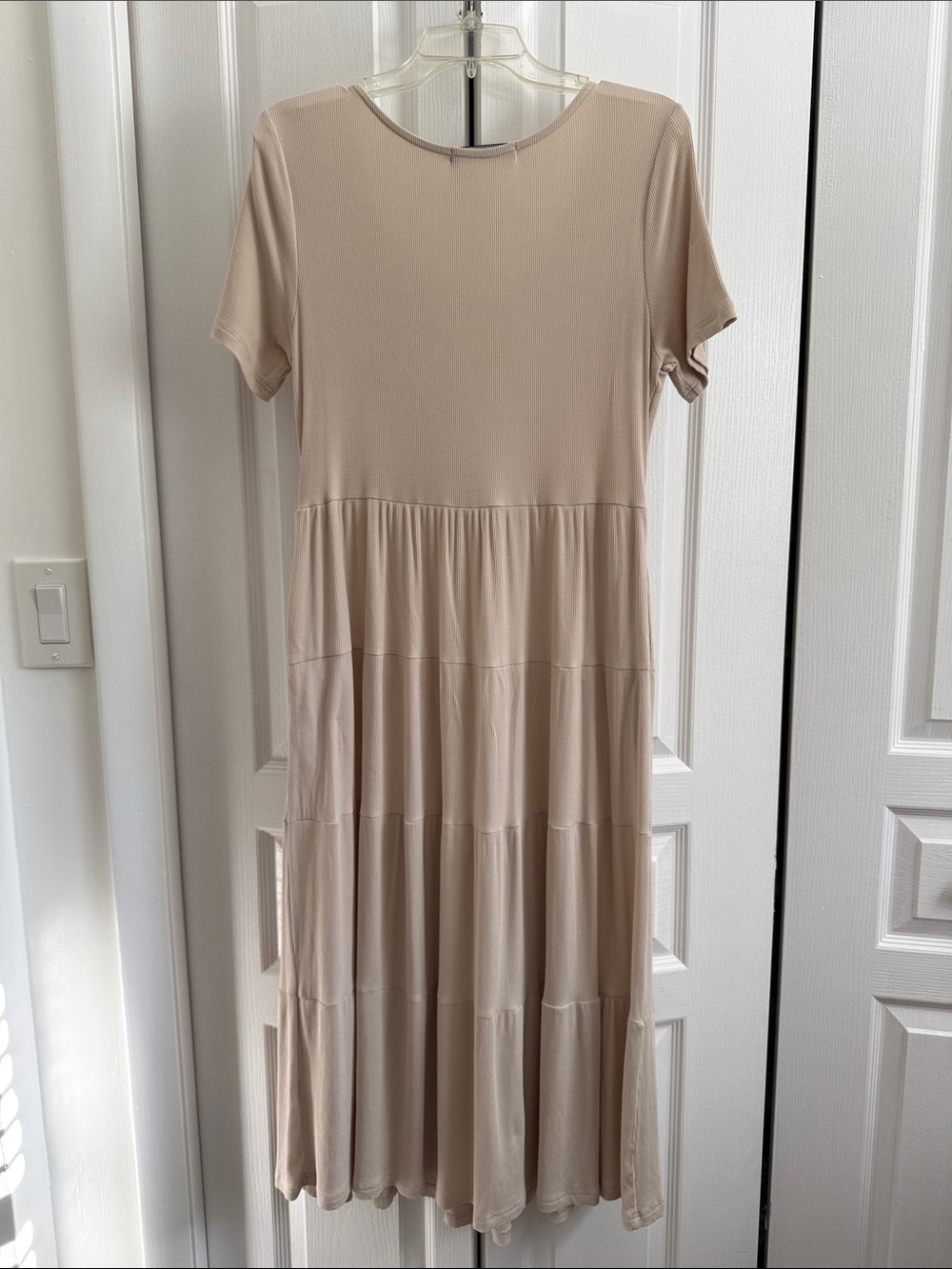 Casual Tiered Scoop Neck Maxi Dress in Light Beige - Picture 4 of 4